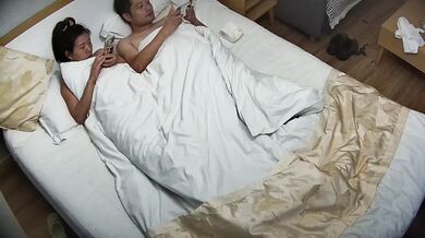 20250924中年型男和气质韵味少妇在酒店内的一场欢愉少妇身材很好逼毛很旺盛性欲很强干完之后满意的笑了 (2)